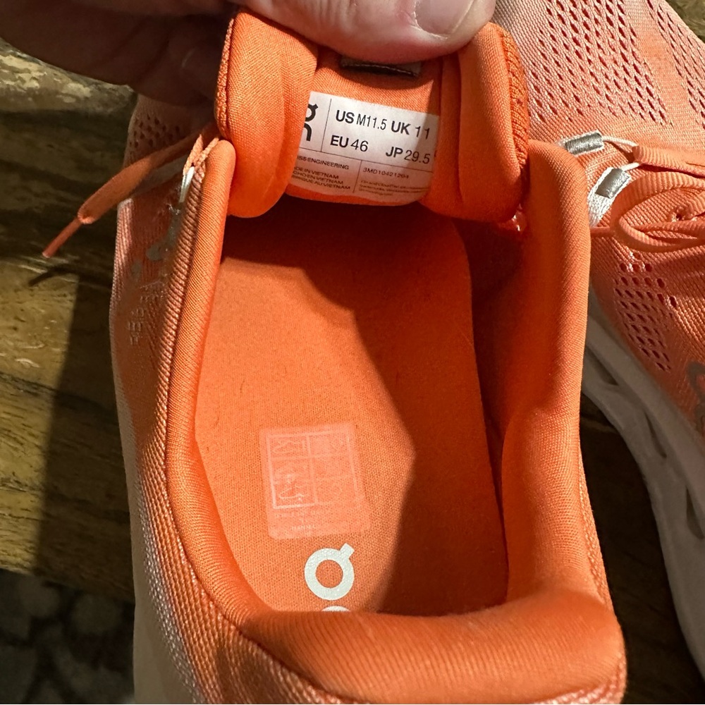 On Running Men’s Orange and White Cloud Surfer Shoes 11.5 - Picture 6 of 7